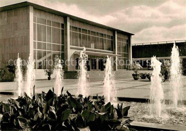Bad Salzuflen Konzerthalle mit Leuchtfontäne