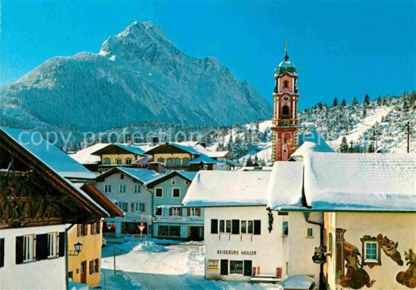 Mittenwald Bayern Pfarrkirche St Peter und Paul mit Wette