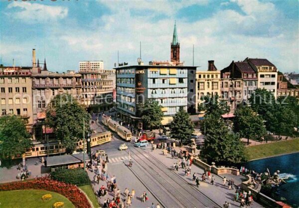 Duesseldorf Corneliusplatz mit Königsallee