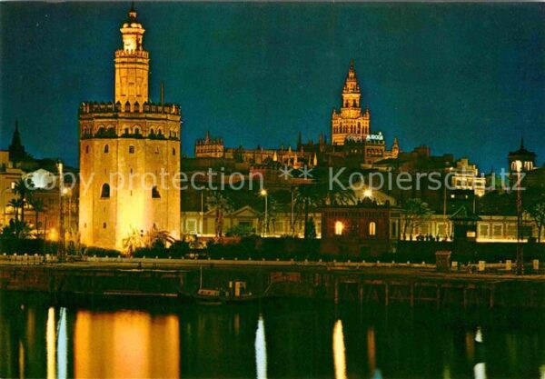 Sevilla Andalucia Goldturm und Giralda bei Nacht