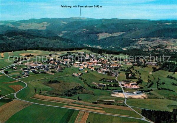 Hoechenschwand mit Blick zum Feldberg Schwarzwald Flie