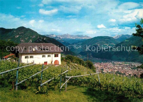 Bozen Suedtirol Urlaub auf dem Bauernhof Talblick Alpen