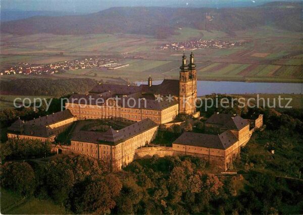 Kloster Banz mit Vierzehnheiligen im Hintergrund Fli