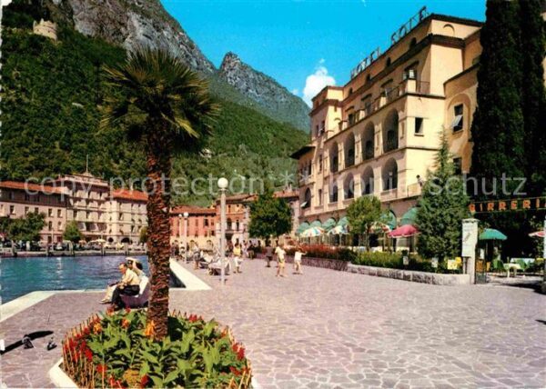 Riva del Garda Lungolago zona alberghiera