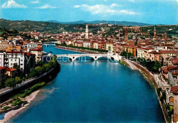 Verona Veneto Panorama con Ponte della Vittoria