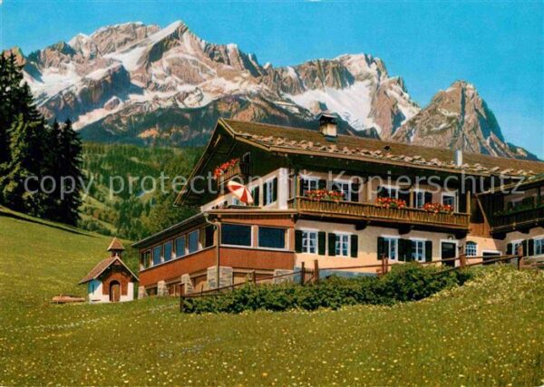 Garmisch-Partenkirchen Berggasthof Gschwandtnerbauer mit Zugsp