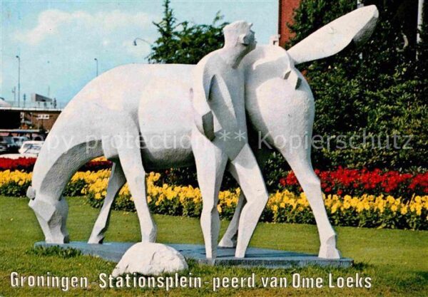 Groningen Stationsplein peerd van Ome Loeks
