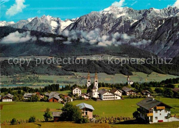 Weerberg mit Karwendelgebirge