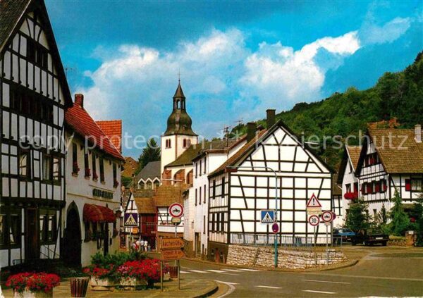 Heimbach Eifel Ortsmotiv mit Kirche Fachwerkhäuser Luf