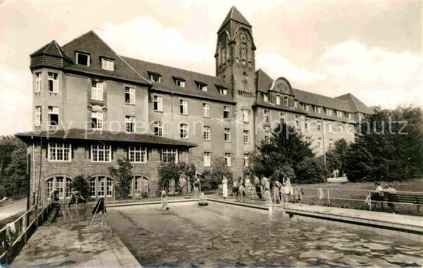 Hoesel Waldklinik Swimming Pool