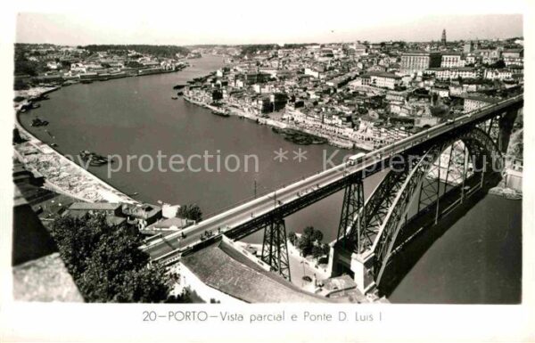 Porto Portugal Vista parcial e Ponte D Luis I