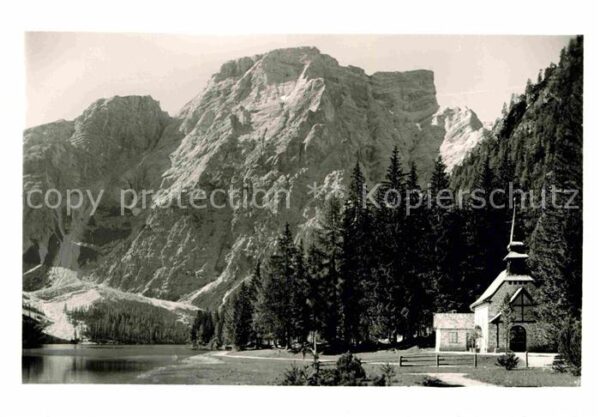 Pragser Wildsee mit Seekofel Dolomiten Kirche