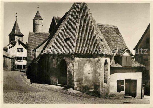 Dinkelsbuehl Dreikönigskapelle und Grüner Turm