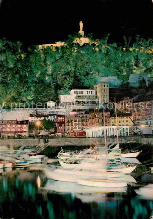 San Sebastian  Pais Vasco ES El Puerto y Monte Urgull nocturno