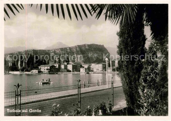 Torbole Lago di Garda Uferpromenade Gardasee