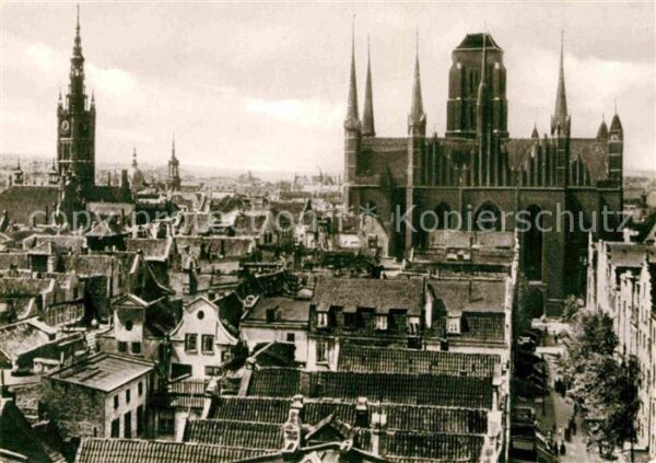 Danzig Westpreussen Blick auf Rathaus und Marienkirche
