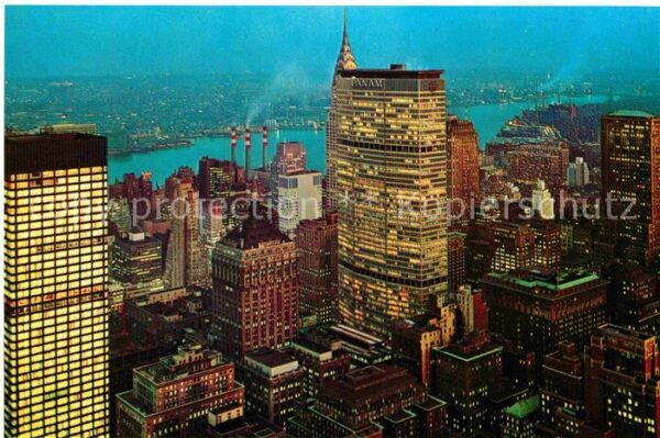 New York City Pan Am Building Midtown Skyline at nigh