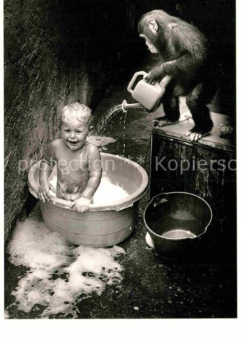 Affen Kind Wanne Giesskanne