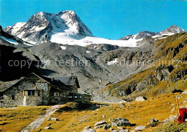 Stubaier Alpen Dresdner Hütte mit Schaufelspitze Wilds