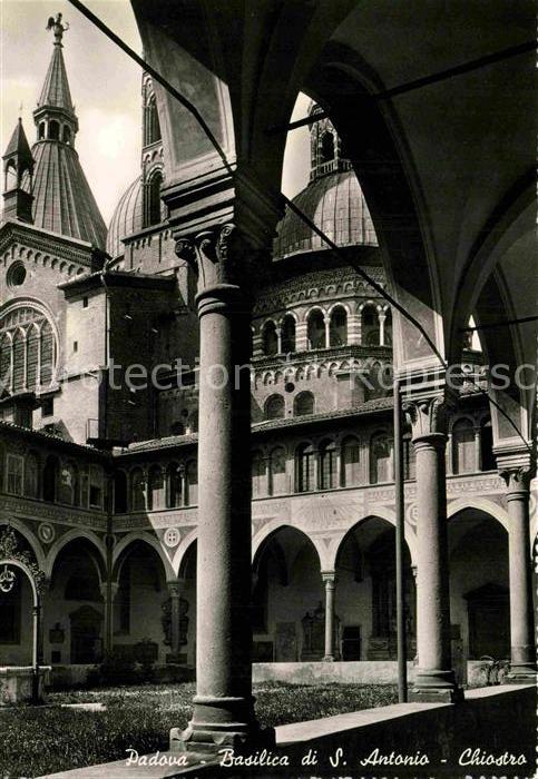 Padova Basilica di S. Antonio Chiostro