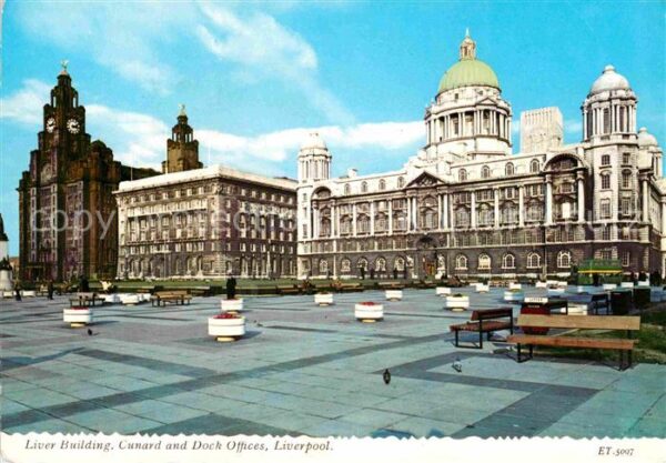 Liverpool Liver Building Cunard an Dock