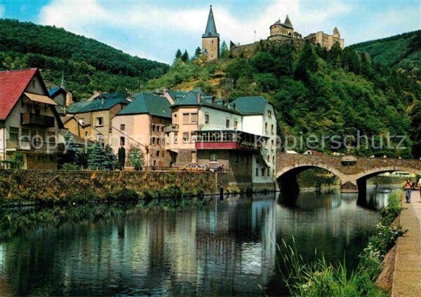 Vianden Chateau Hockelstour en Pont de L_Our