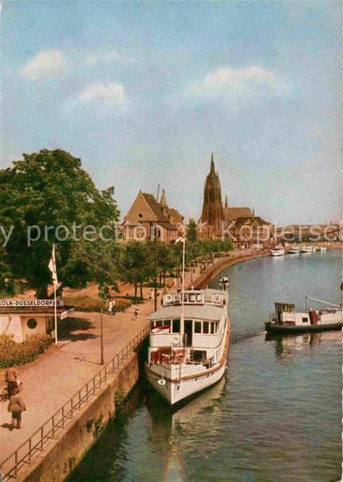 Frankfurt Main Mainpromenade Bootsanleger Dampfer