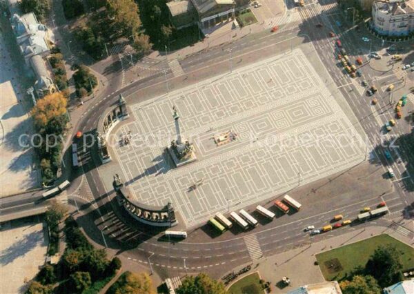 Budapest Heldenplatz Fliegeraufnahme