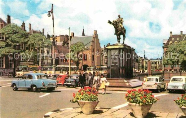 Den Haag Buitenhof met Standbeeld Willem II Denk