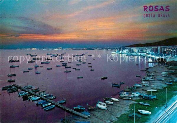 Rosas Costa Brava Cataluna Panorama Hafen in der Dämmerung
