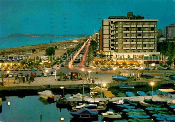 Riccione La Dorsena Binnenhafen am Abend