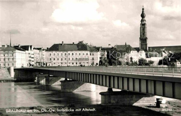 Braunau Inn Innbrücke mit Altstadt