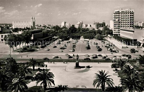 Casablanca Place Lyautey et le Sacre Coeur Monumen