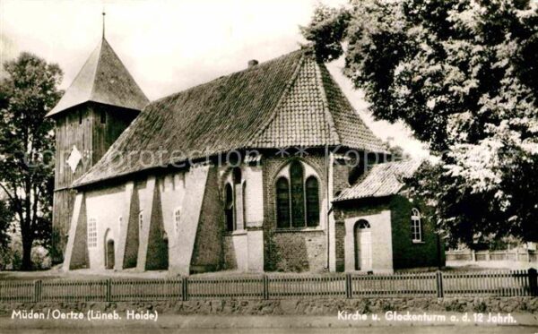 Muenden Kirche und Glockenturm Oertze