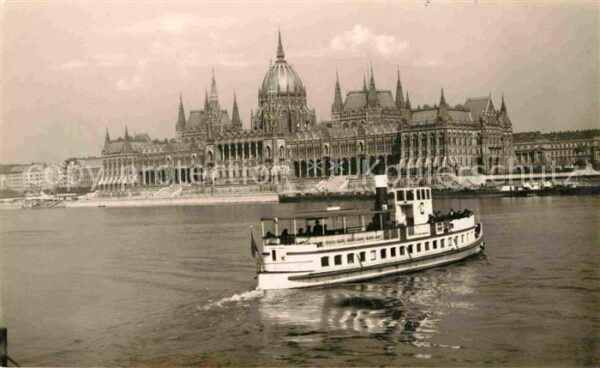 Dampfer Seitenrad Budapest Orszaghaz Parlament