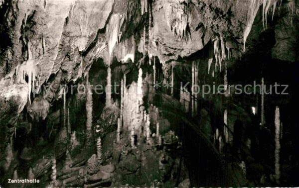 Hoehlen Caves Grottes Tropfsteinhöhle Attendorn Zentralhalle
