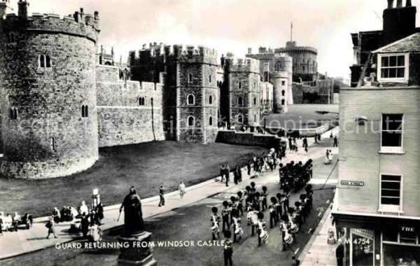 Leibgarde Wache Guard Windsor Castle