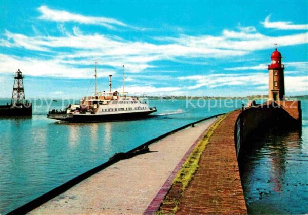 Faehre Ferry Bac Traghetto-- Fährboot Hafenmole Bremerhaven