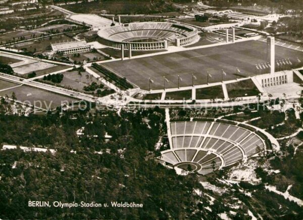 Stadion Berlin Olympia-Stadion Waldbühne Fliege