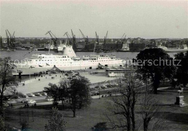 Schiffe Ships Navires Kronprins Harald