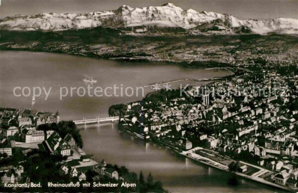 Konstanz Bodensee Rheinausfluss mit Schweizer Alpen Flieg