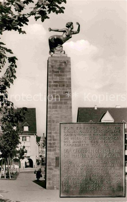Freudenstadt Gedenksäule Statue Kurort im Schwarzwal