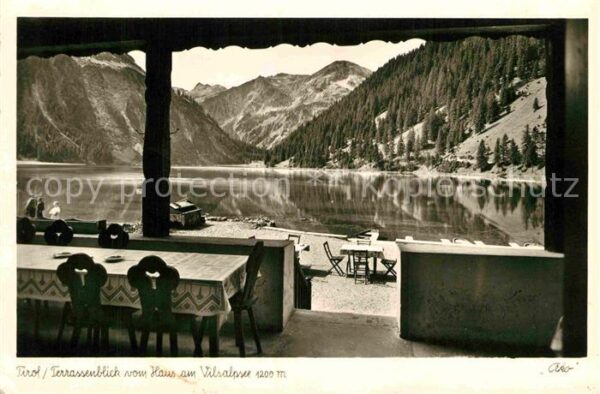 Tannheim Tirol Blick von der Terrasse der Alpengaststä