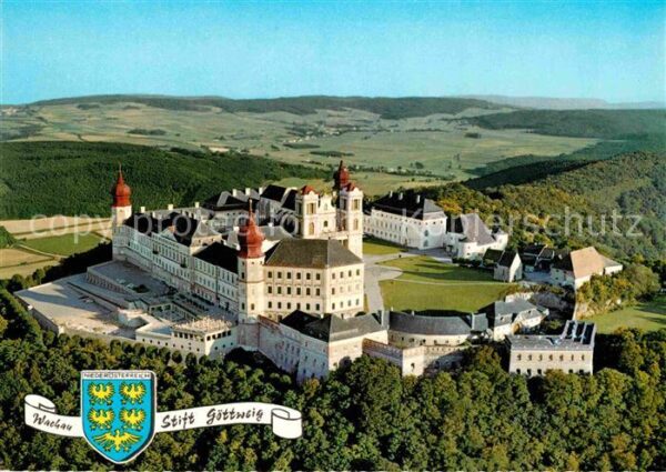 Wachau Oesterreich Fliegeraufnahme Stift Göttweig