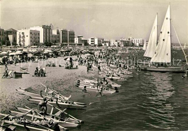 Cattolica Rimini Spiaggia Strand Segelboot