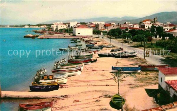 Rosas Costa Brava Cataluna Embarcadero y casas sobre la bahia Land