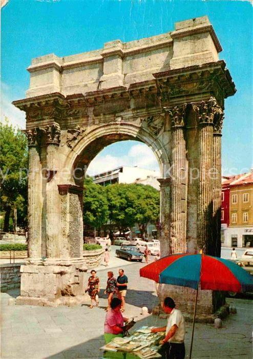 Pola Pula Croatia Zlatna vrata Goldenes Tor