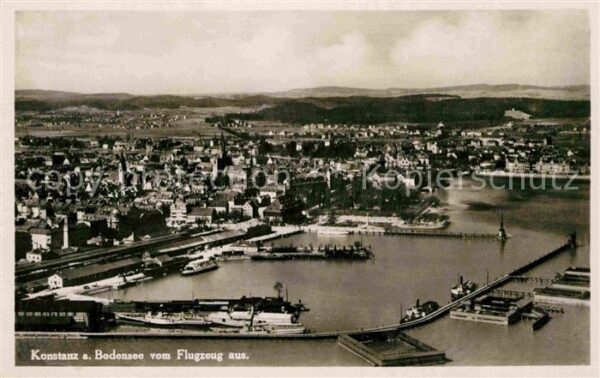 Konstanz Bodensee Fliegeraufnahme Hafen