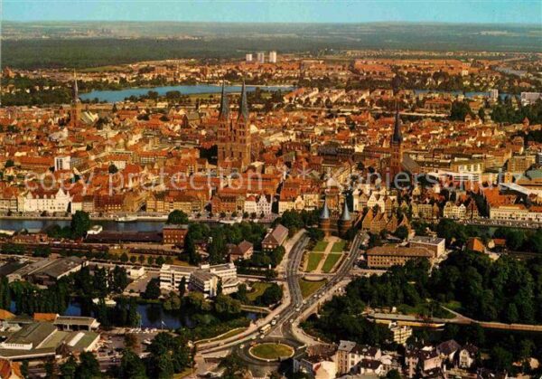 Luebeck Altstadt Hansestadt Fliegeraufnahme