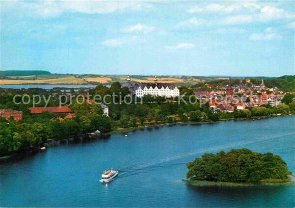 Ploen See Insel Schloss Seenplatte Holsteinische